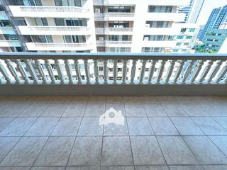 For rent 4 bed apartment in Khlong Toei, Bangkok