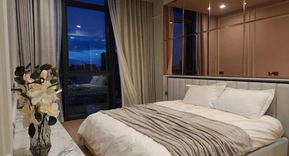 For sale 2 bedrooms condo in Watthana, Bangkok