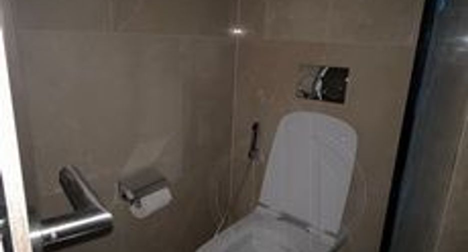 For rent 1 bed condo in Khlong San, Bangkok