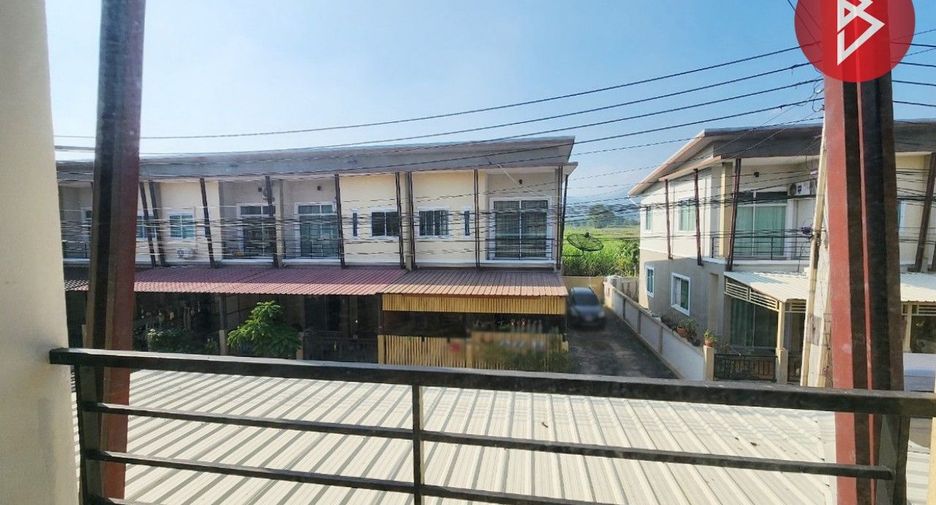 For sale 4 Beds townhouse in Ban Bueng, Chonburi