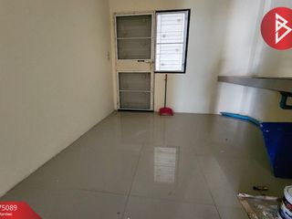 For sale 4 bed townhouse in Ban Bueng, Chonburi