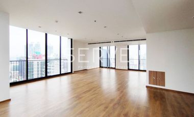 For sale 2 bed condo in Watthana, Bangkok