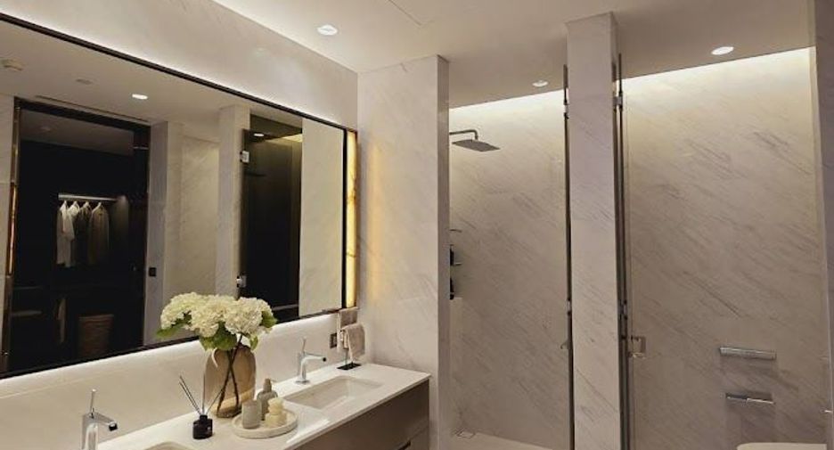 Wohnung zum Kauf mit 3 Zimmer in Pathum Wan, Bangkok
