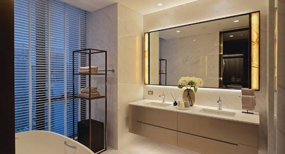 Wohnung zum Kauf mit 3 Zimmer in Pathum Wan, Bangkok