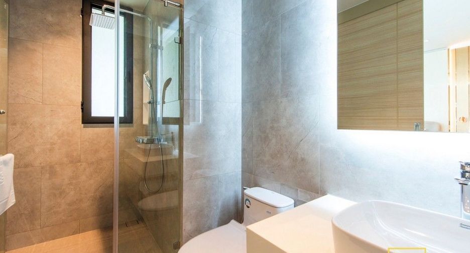 Apartamento en alquiler de 3 habitaciones en Mueang Samut Prakan, Samut Prakan