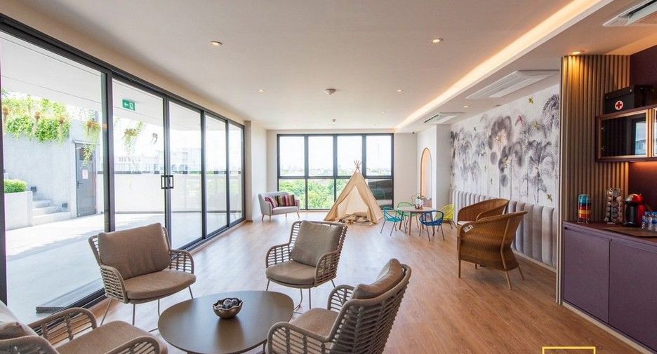 Apartamento en alquiler de 3 habitaciones en Mueang Samut Prakan, Samut Prakan
