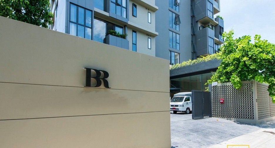 Apartamento en alquiler de 3 habitaciones en Mueang Samut Prakan, Samut Prakan