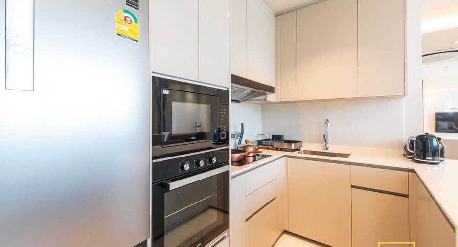 Apartamento en alquiler de 3 habitaciones en Mueang Samut Prakan, Samut Prakan