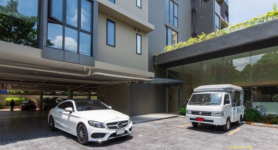 Apartamento en alquiler de 3 habitaciones en Mueang Samut Prakan, Samut Prakan