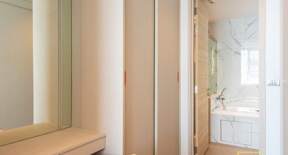Apartamento en alquiler de 3 habitaciones en Mueang Samut Prakan, Samut Prakan