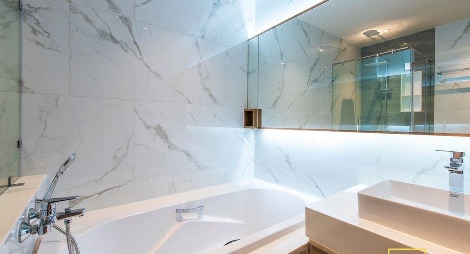 Apartamento en alquiler de 3 habitaciones en Mueang Samut Prakan, Samut Prakan