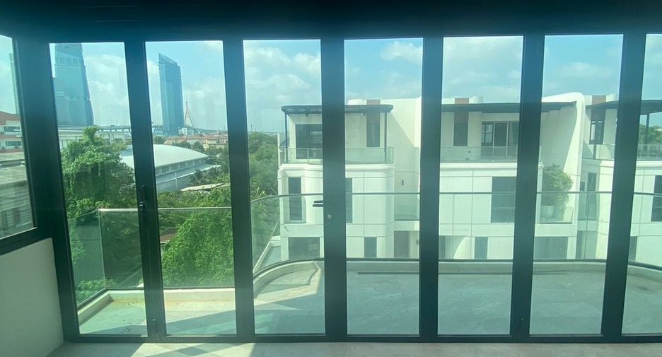 Wohnung zum Kauf mit 3 Zimmer in Yan Nawa, Bangkok