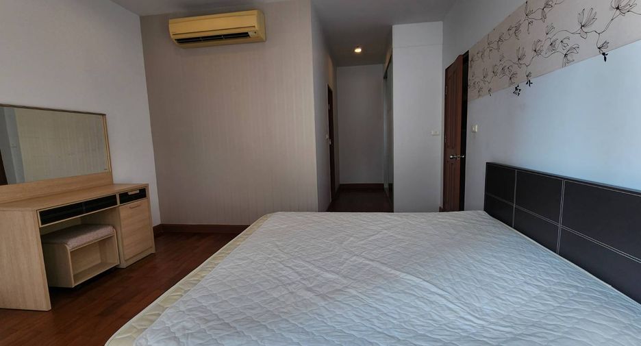 For rent そして for sale 2 Beds condo in Khlong Toei, Bangkok