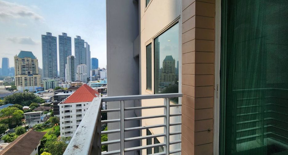 For rent そして for sale 2 Beds condo in Khlong Toei, Bangkok