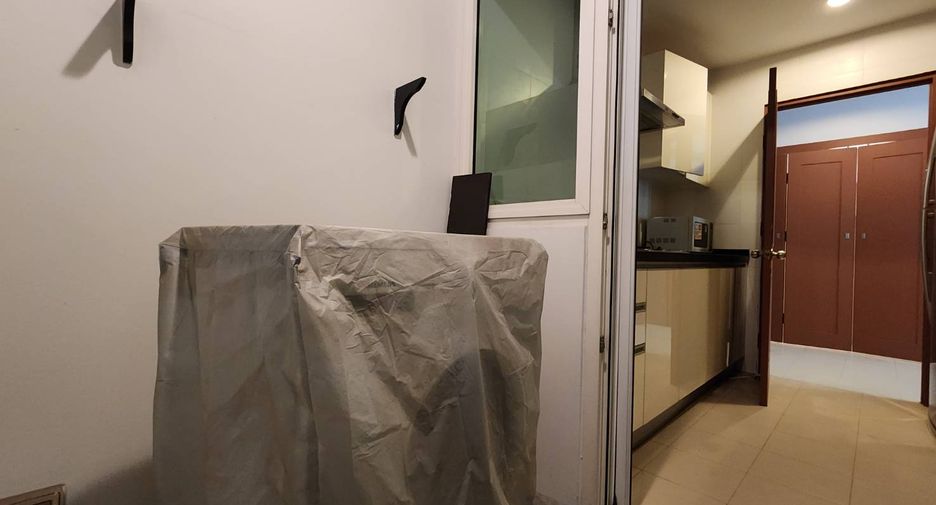 For rent そして for sale 2 Beds condo in Khlong Toei, Bangkok