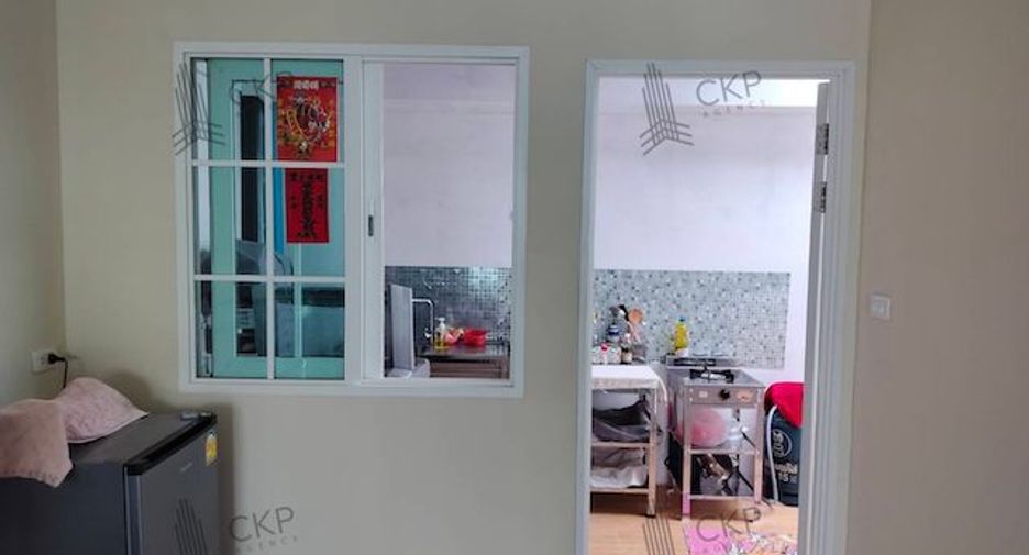 出售 4 卧室 联排别墅 在 Bang Phli, Samut Prakan