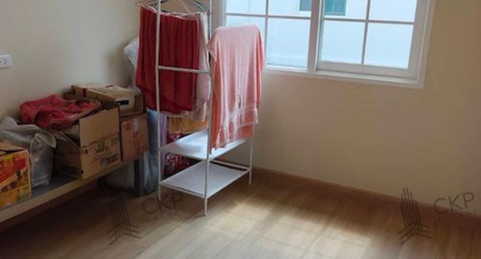 出售 4 卧室 联排别墅 在 Bang Phli, Samut Prakan