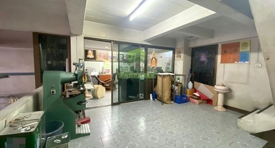 For sale 5 bedrooms retail Space in Mueang Nonthaburi, Nonthaburi