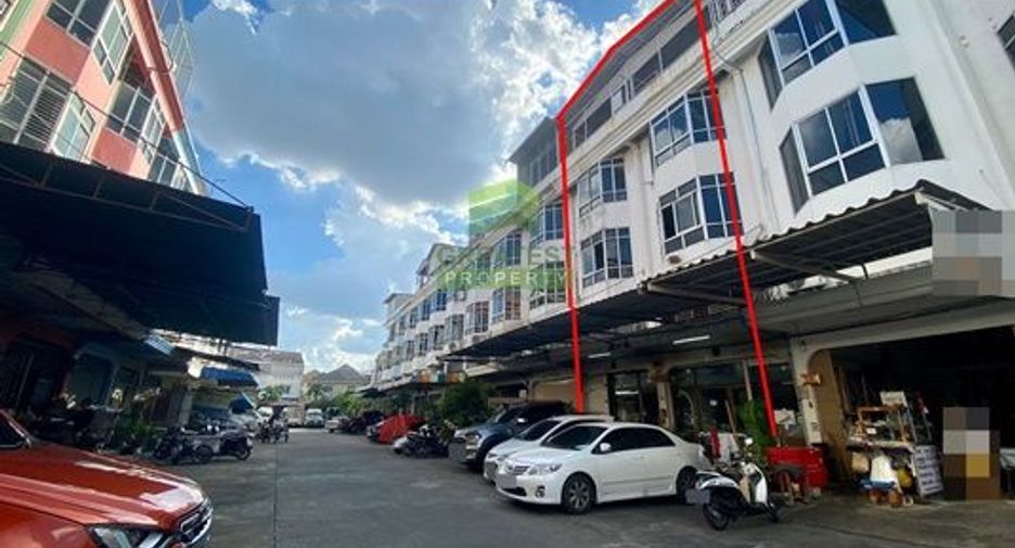 For sale 5 bed retail Space in Mueang Nonthaburi, Nonthaburi