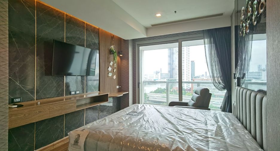 For sale 1 bed condo in Sathon, Bangkok