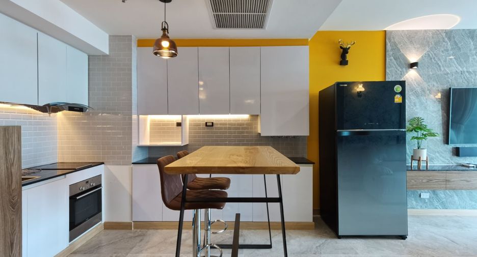 For sale 1 bed condo in Sathon, Bangkok