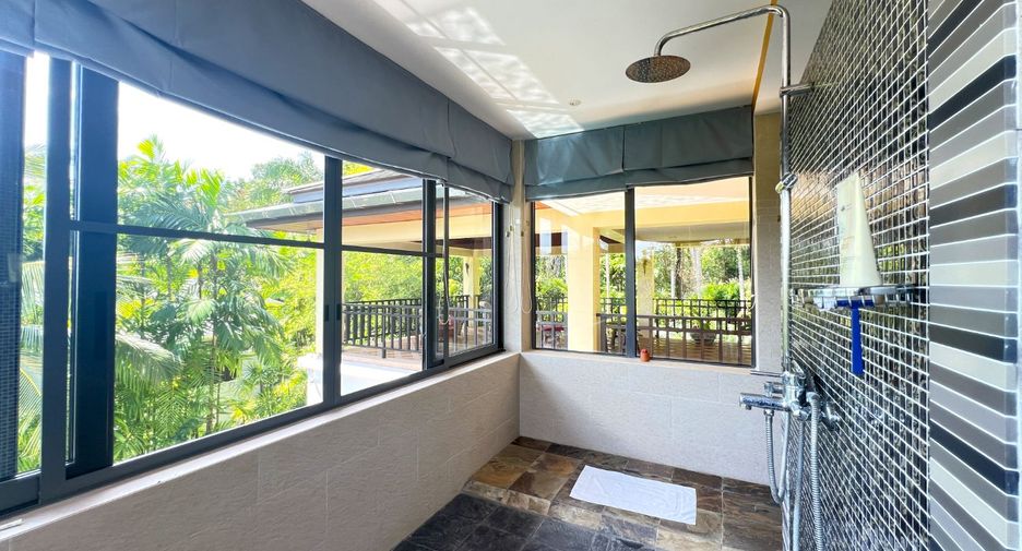For sale 3 bedrooms villa in Mueang Krabi, Krabi