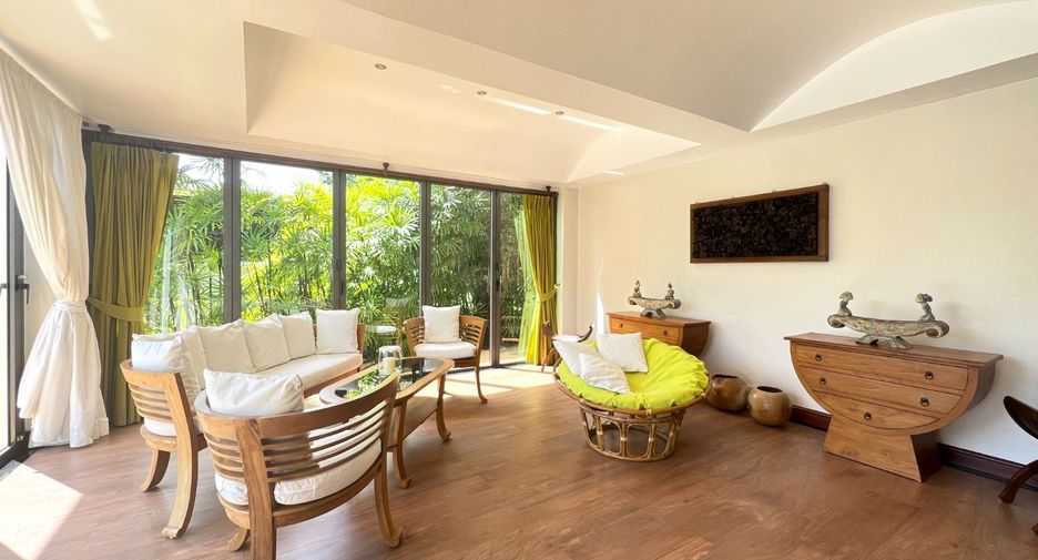 For sale 3 bedrooms villa in Mueang Krabi, Krabi