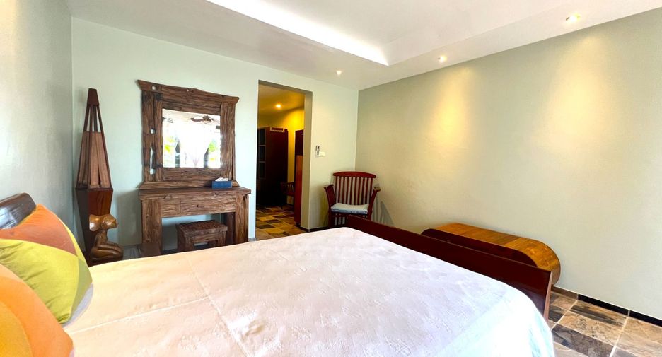 For sale 3 bedrooms villa in Mueang Krabi, Krabi