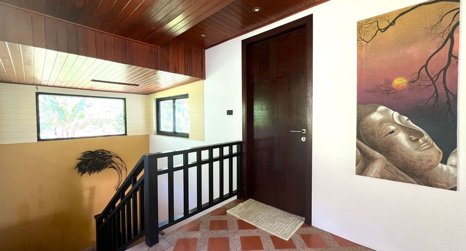 For sale 3 bedrooms villa in Mueang Krabi, Krabi