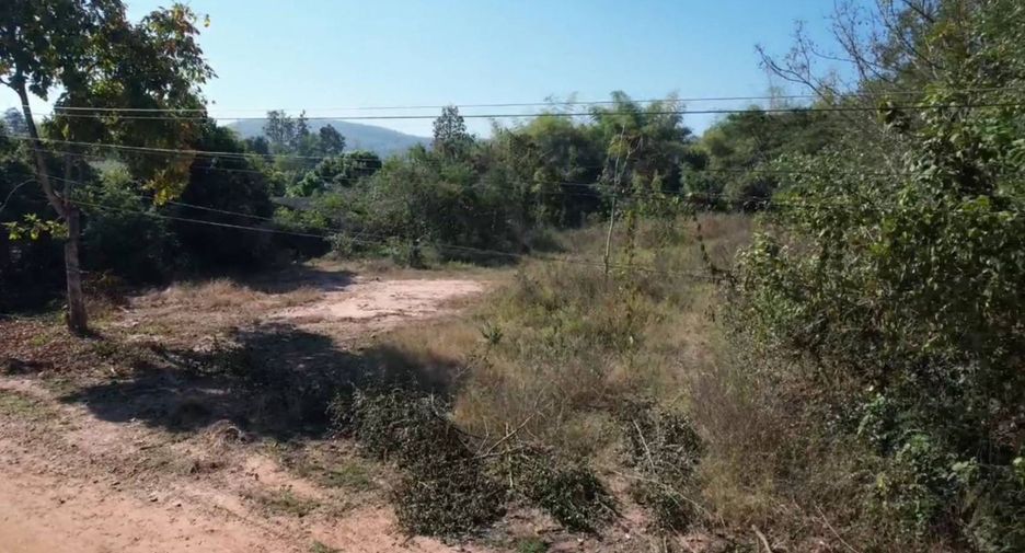 出售 土地 在 Mueang Lamphun, Lamphun