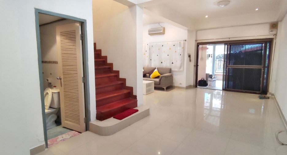For rent そして for sale 2 Beds townhouse in Don Mueang, Bangkok