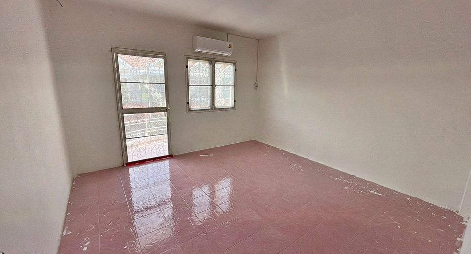 Casa adosada en venta de 2 habitaciones en Mueang Samut Prakan, Samut Prakan