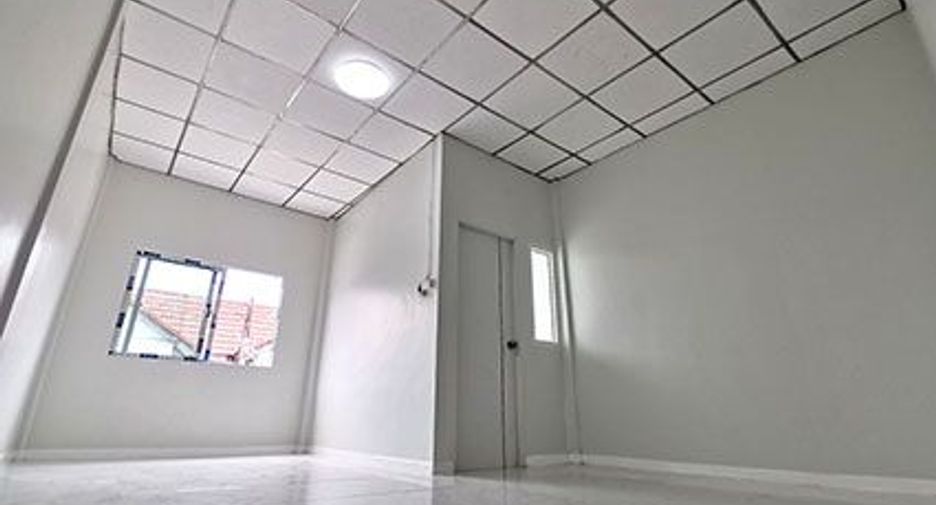 出售 2 卧室 联排别墅 在 Lam Luk Ka, Pathum Thani