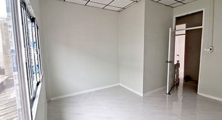 出售 2 卧室 联排别墅 在 Lam Luk Ka, Pathum Thani