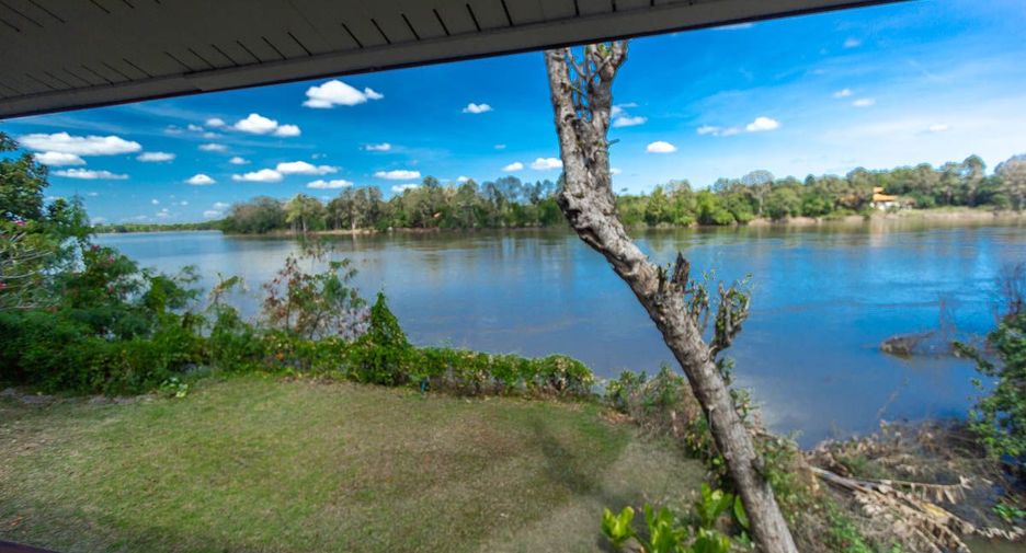出售 公寓 独立屋 在 Phibun Mangsahan, Ubon Ratchathani