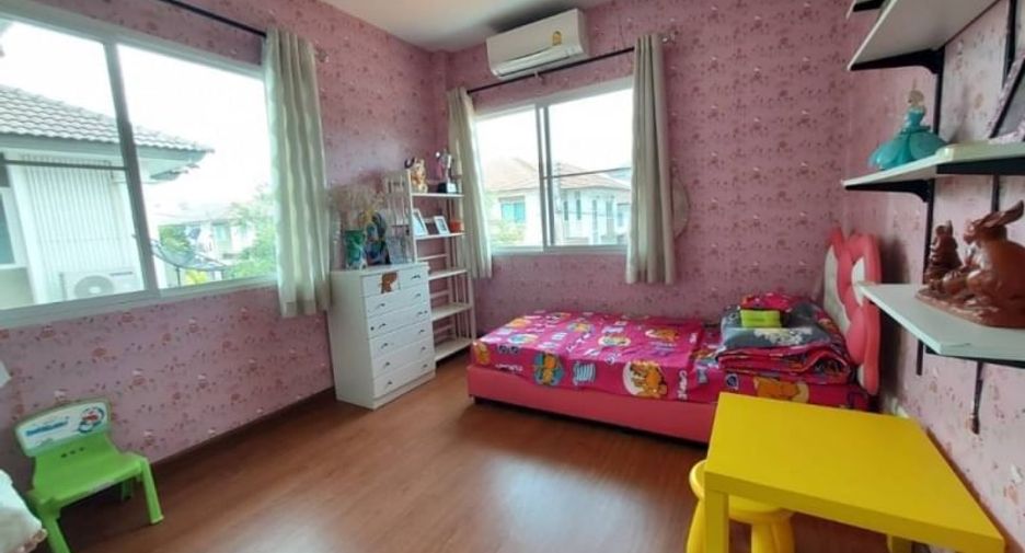 出售 4 卧室 独立屋 在 Si Racha, Chon Buri