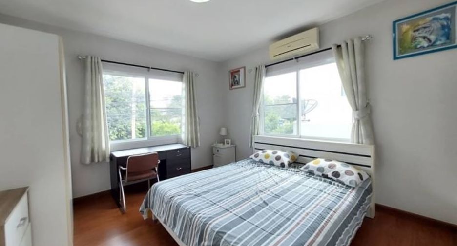 出售 4 卧室 独立屋 在 Si Racha, Chon Buri
