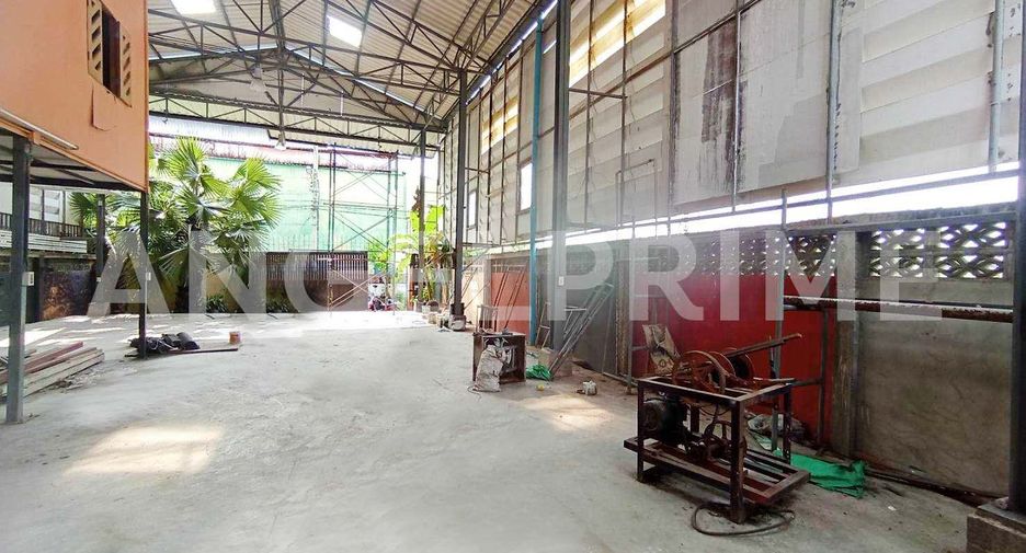 For sale 3 bed warehouse in Mueang Nakhon Pathom, Nakhon Pathom