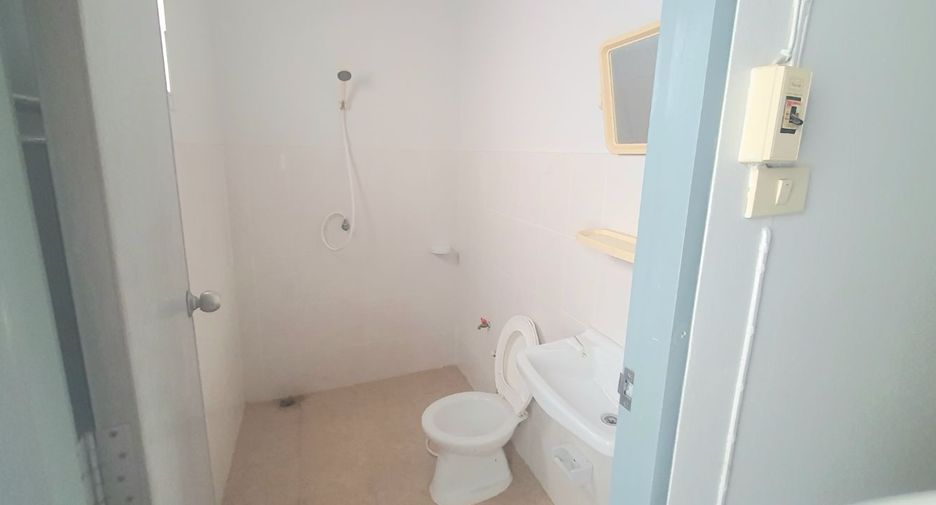 For sale 10 bedrooms retail Space in Mueang Surat Thani, Surat Thani