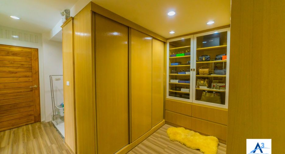 Villa en venta de 5 habitaciones en Thalang, Phuket