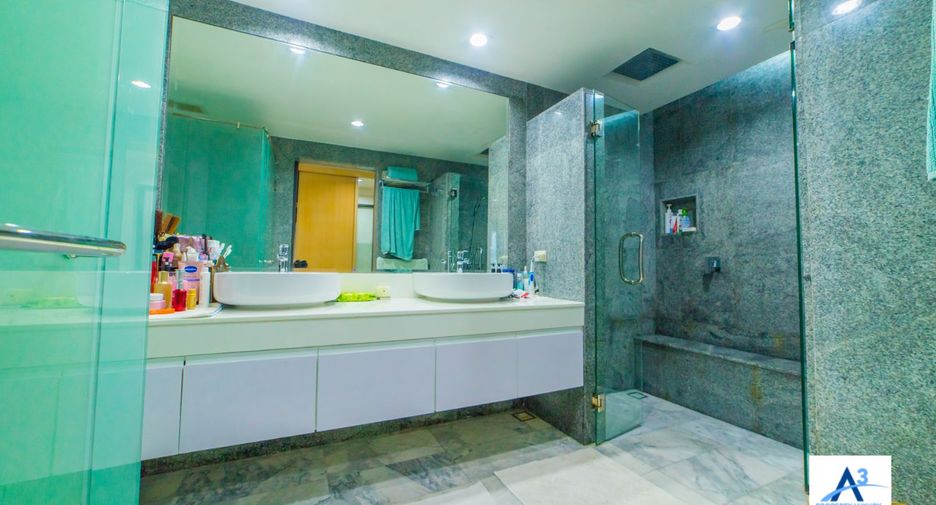 Villa en venta de 5 habitaciones en Thalang, Phuket
