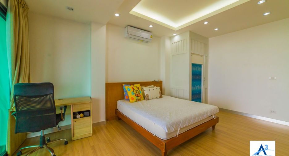 Villa en venta de 5 habitaciones en Thalang, Phuket