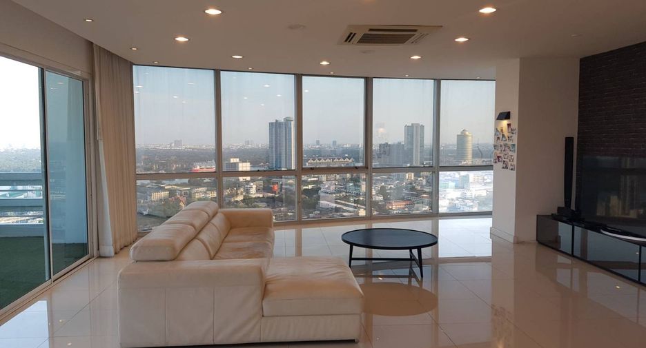 For sale 5 Beds condo in Don Mueang, Bangkok
