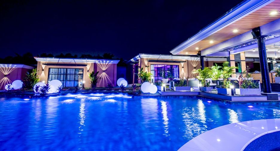 For sale 10 Beds villa in Central Pattaya, Pattaya