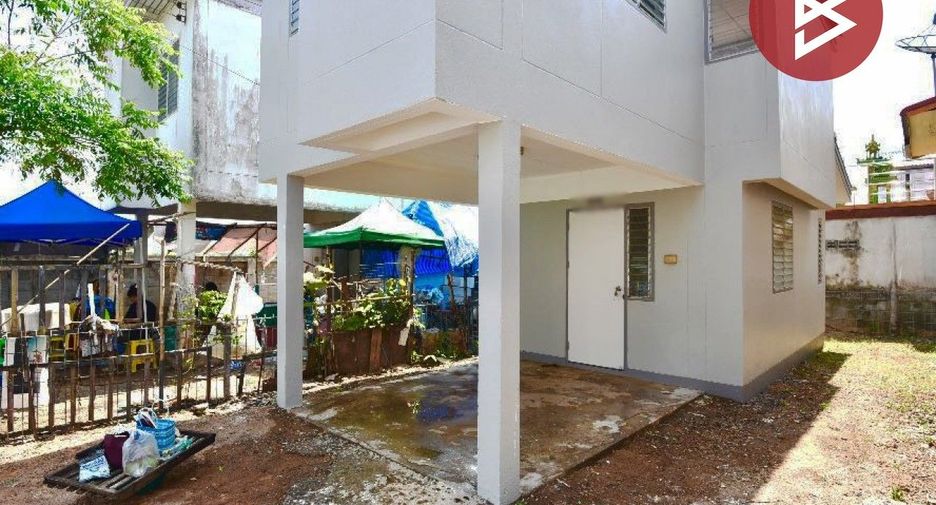 For sale 2 bed townhouse in Phanom Sarakham, Chachoengsao