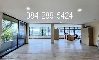 Büro zum Kauf in Suan Luang, Bangkok