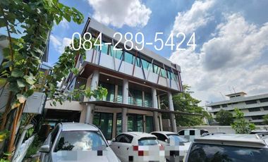 Büro zum Kauf in Suan Luang, Bangkok