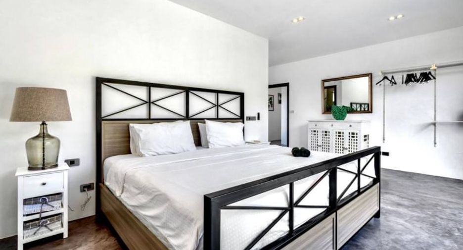 Villa en alquiler de 3 habitaciones en Mueang Phuket, Phuket