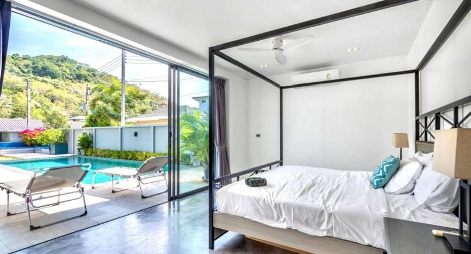 Villa en alquiler de 3 habitaciones en Mueang Phuket, Phuket