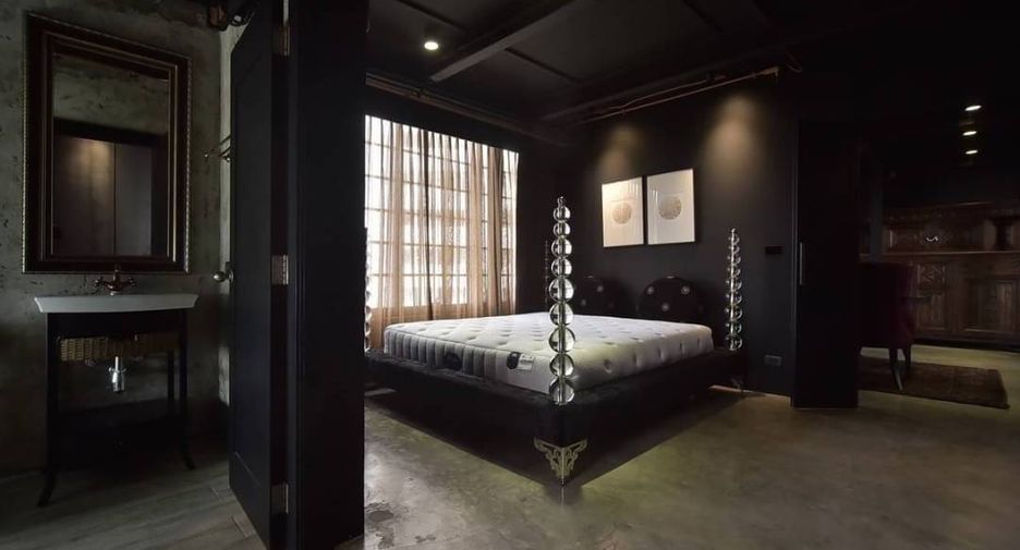 For rent 2 ベッドルーム condo in Khlong Toei, Bangkok